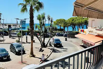 Image de Vue mer, à 100 m de la plage, Beau T2 lumineux