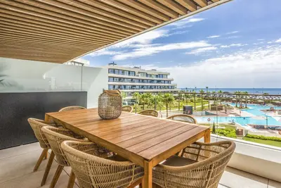 Image de Alma | Sea views - pool - gym