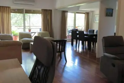 Image de Excelente Semipiso Externo con Vista al Parque