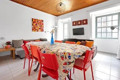 Image de Group-Friendly Apt in the Heart of Bairro Alto
