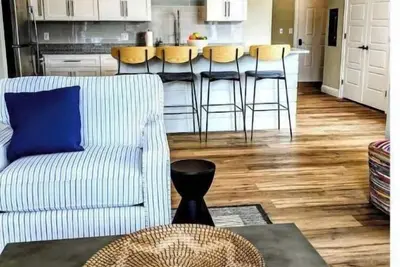 Image de Waterford, Ct - Beautiful 2 Bedroom/2 Bath, 2nd Floor Apartment, 1, 252sf