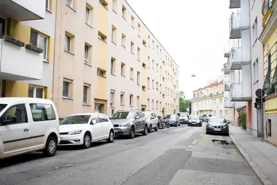 Image de Great Entire Apartment Near City Center Vienna\nInternal name: Austrian King 2