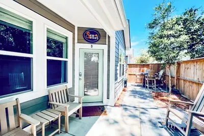 Image de *New* Oceanside, Pool, Walk 2 the beach, No Stairs