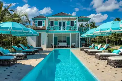 Image de Charming waterfront Caribbean estate - 2 min from pink sand beach