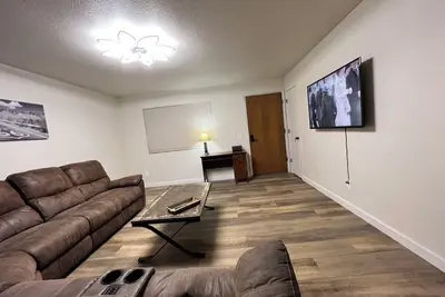 Image de 5 Minutes to Lake Havasu State Park - Boat Parking!