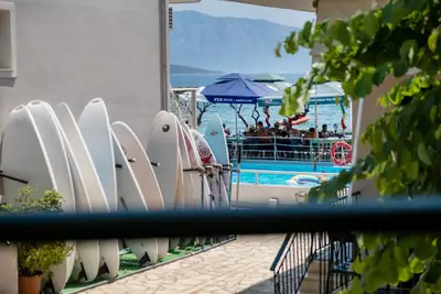 Image de Chambre 'M1 Room' avec piscine partagée, Wi-Fi et climatisation