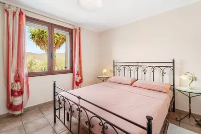 Image de Maison de vacances 'Casa Oleandro' avec vue sur les montagnes, Wi-Fi et climatisation