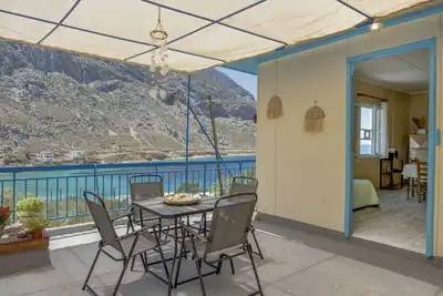 Image de Maison de vacances 'Antonis House' près de la mer avec vue sur la mer, jardin et Wi-Fi