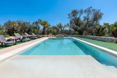 Image de Villa \"Il Canto Della Cicala\" avec terrasse privée, jardin, piscine et climatisation