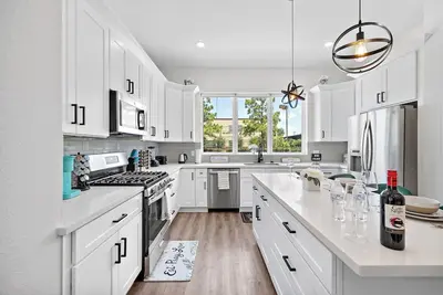 Image de Cozy Home Nr Med Center, Dt, Midtown | WiFi | Bbq