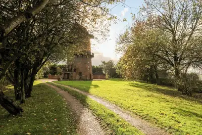 Image de Windmill On The Farm, family friendly, with a garden in Burscough