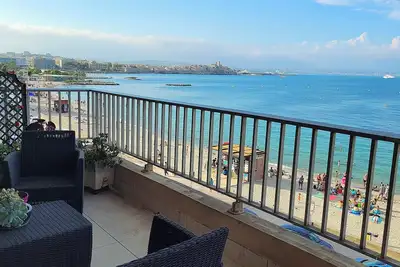 Image de Bel appartement vue panoramique face mer, Plage de la Salis -, 75m²