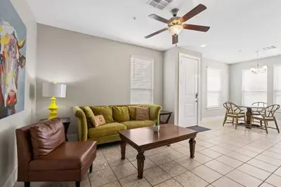 Image de Dog-Friendly Retreat: Budget 3br/2. 5ba Townhouse in East Georgetown!