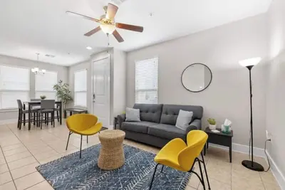 Image de Two Step Inn Stay: Cozy & Affordable 3br with a Private Yard in East Georgetown!