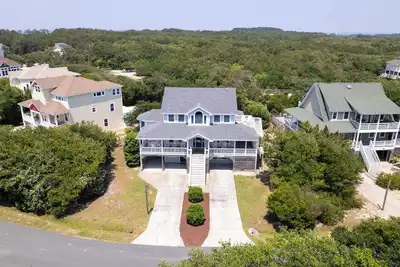 Image de C5058 Close to the Beach! Dogs Ok! Free Pool Heat March through May! Specials!