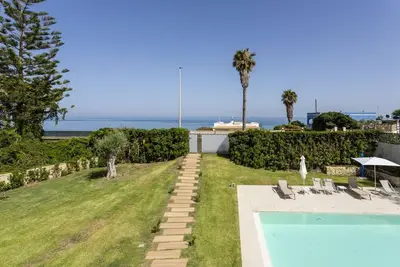 Image de Dimora di Eos - Villa with pool by the sea