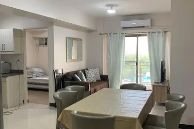 Image de Spacious 80 sq meter Family staycation 3 Bedroom 6 beds with Free Parking