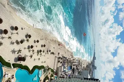 Image de Beachfront  Resort 3br-3 Batht Ultra Luxury  360 Degree  View  Near Le Blanc