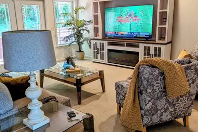 Image de Walk to Patrick Square for dining and shopping;Spacious house, Perfect for groups