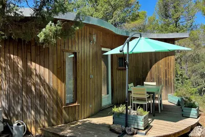 Image de Chalet dans plusieurs hectares de nature avec piscine privée