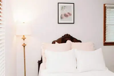 Image de Cozy 2 Bedroom Home W/Hotub