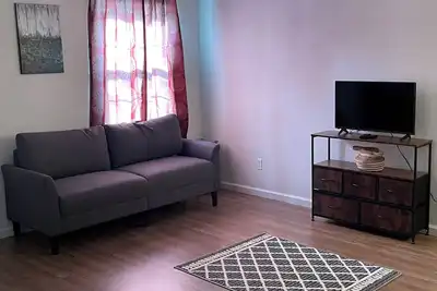 Image de Vacation Condo #2 2br with full kitchen, walk to river and shops, pets welcome