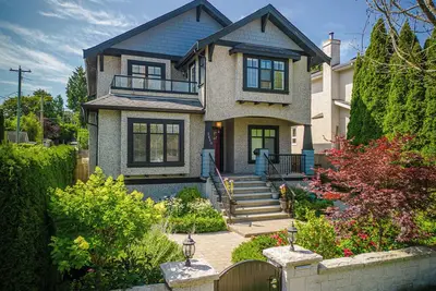 Image de Elegant & Cozy Escape~West Vancouver Serenity