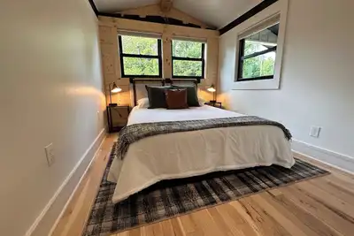 Image de Lakeside Bliss in Geneva-on-the-Lake!