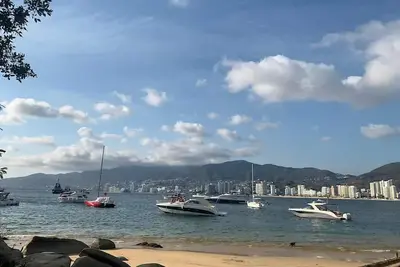 Image de \"Appartement à Acapulco avec plage privée\"