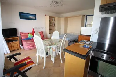 Alba 222 : studio vue mer avec emplacement parking pour 2 personnes