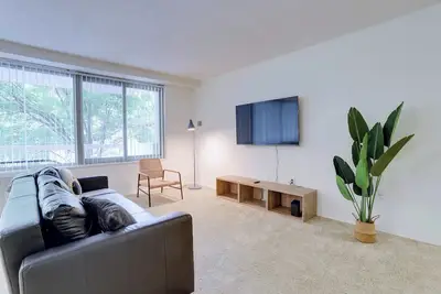 Image de Spacious Apt in Prime Area