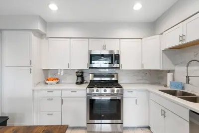 Image de Unit 1, 66th Pl, Amani Quadruplex Home