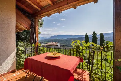 Image de Appartement \"Rosengarten\" avec vue sur les montagnes, terrasse privée et Wi-Fi