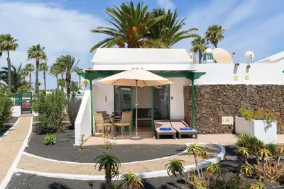 Image de Maison de vacances \"Flamingo Beach Bungalow - Casa Iris\" avec piscine partagée et Wi-Fi