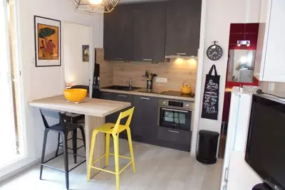 Image de Appartement 2 pièces avec terrasse et parking proche mer