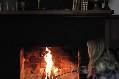 Image de The Woodsman - open fire romance in the Southern Forests