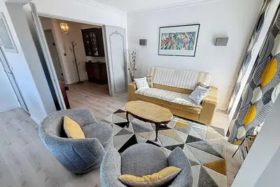 Image de Appartement au centre de Granville avec garage privatif et Wi-Fi gratuite