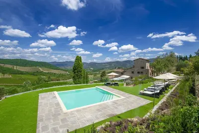 Image de Maison de vacances privée avec piscine, Wifi, climatisation, bain à remous, Tv, patio