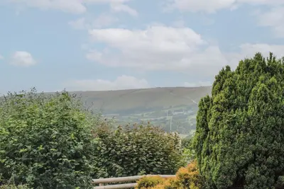 The Cabin, romantic, with a garden in Swanage