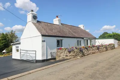 Image de Pen Bonc, pet friendly, with a garden in Llanddaniel Near Gaerwen