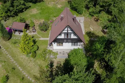 Image de Maison de vacances avec terrasse et grand jardin