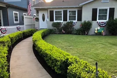 Image de 4 Bed/2 Bath family- friendly home nestled in the heart of Coronado Village.