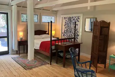 Image de Vineyard Haven Guest Cottage