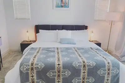 Image de Comfortable and Spacious Rental Home in Prime Location2-bedroomPet-Friendly