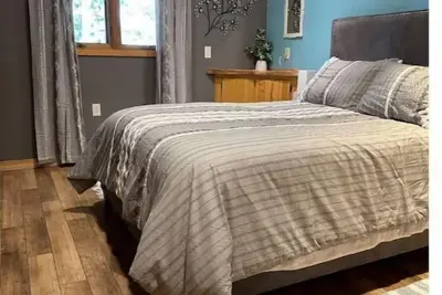 Image de Peaceful Getaway in the Pines