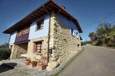 Image de Manoir avec piscine et terrasse