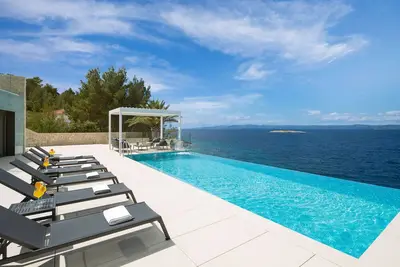 Image de Villa de plage Ă Korcula avec piscine