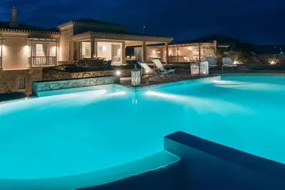 Villa de luxe en Péloponnèse avec piscine