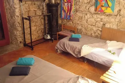 Image de Traditional Bosnian house with big yard