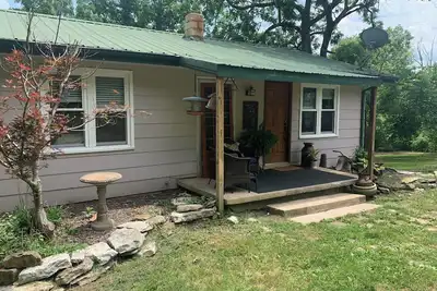 Image de Whitley Woods Cottage, secluded on 80 acres, Chadwick Mo